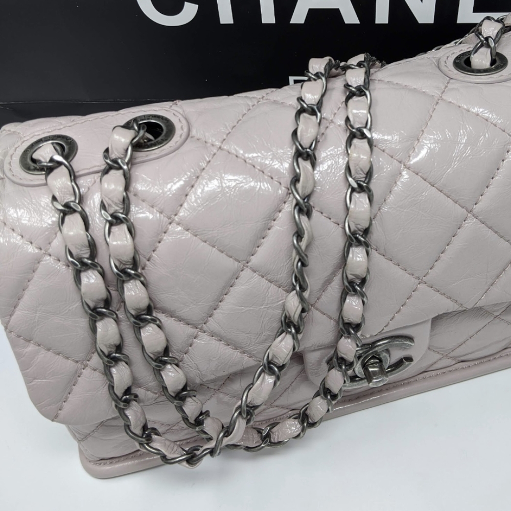 🦄🎉CHANEL Pink Bag Glazed Leather Flap Bag! Super Rare Color! Limited Edition - Picture 13 of 16